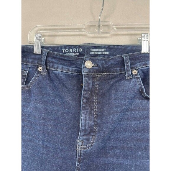 Torrid Women's Plus Size Trio Fit Skinny‎ Limitless Stretch Size 22 - Picture 4 of 11